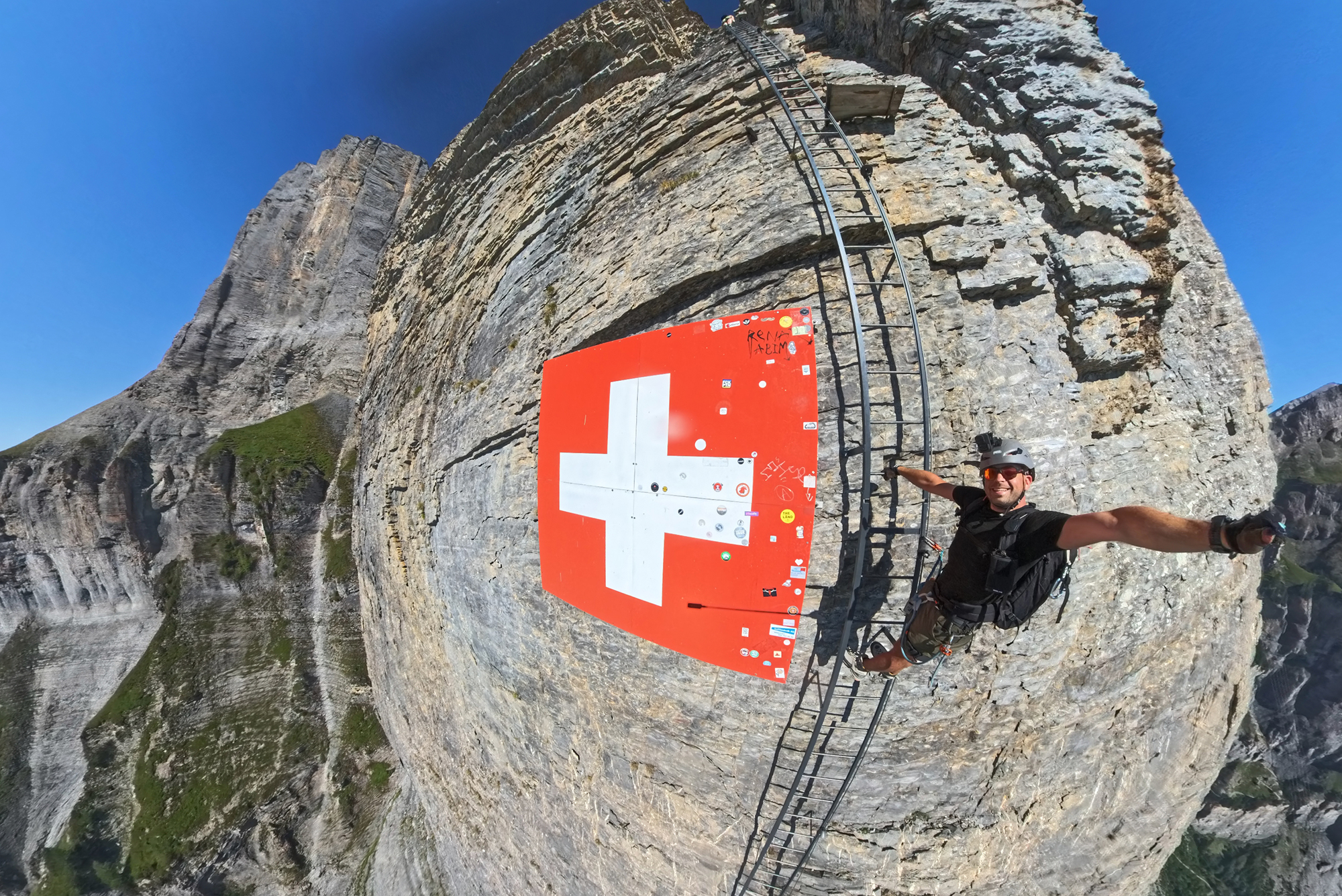 Le drapeau Suisse de la Via Ferrata du Daubenhorn