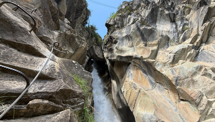 Cascade De La Fraîche