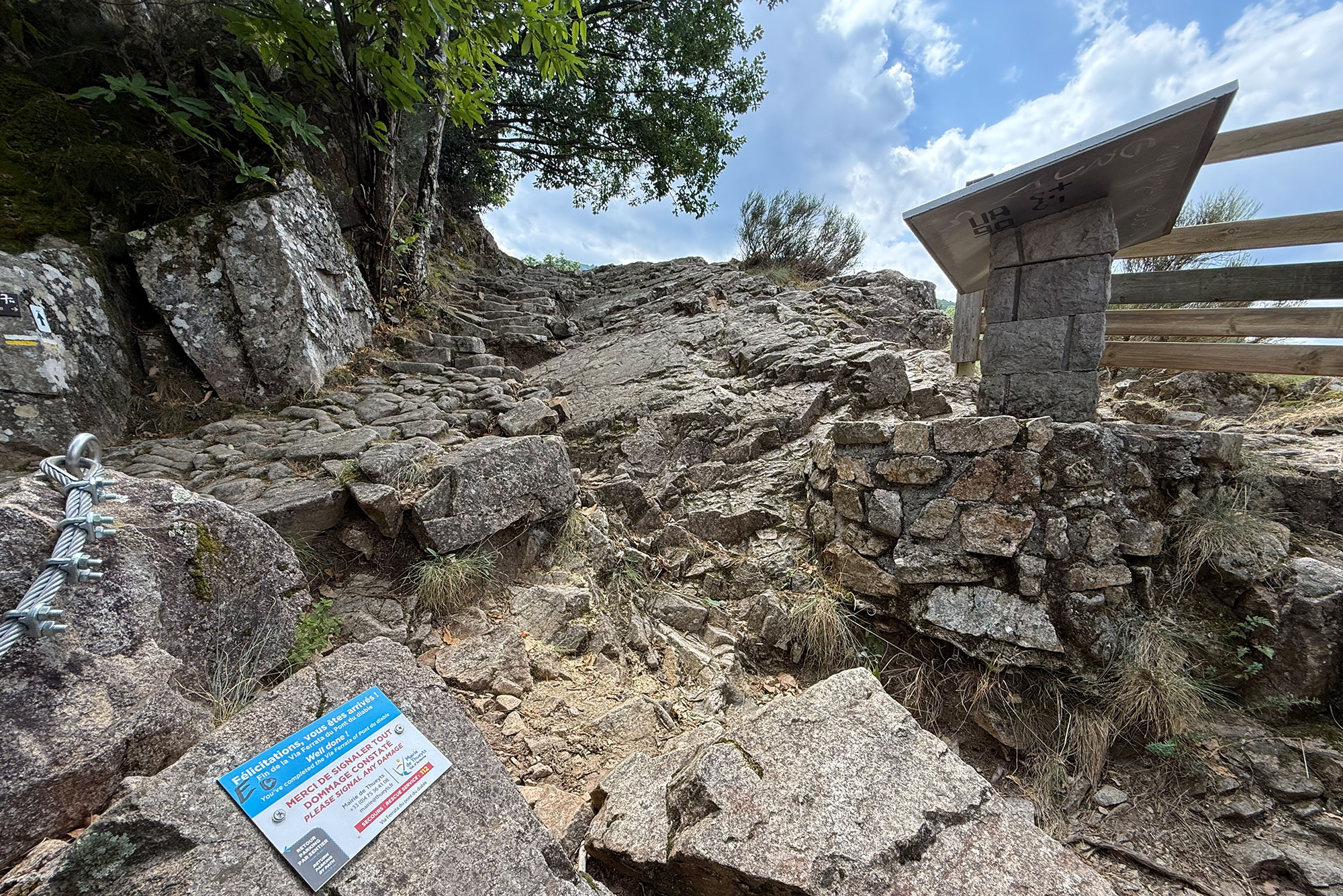 Arrivée de la Via Ferrata du Pont du Diable