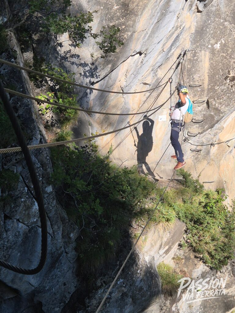 Une via ferrata courte mais incroyable avec la cascade et un peu de gaz comme on aime !