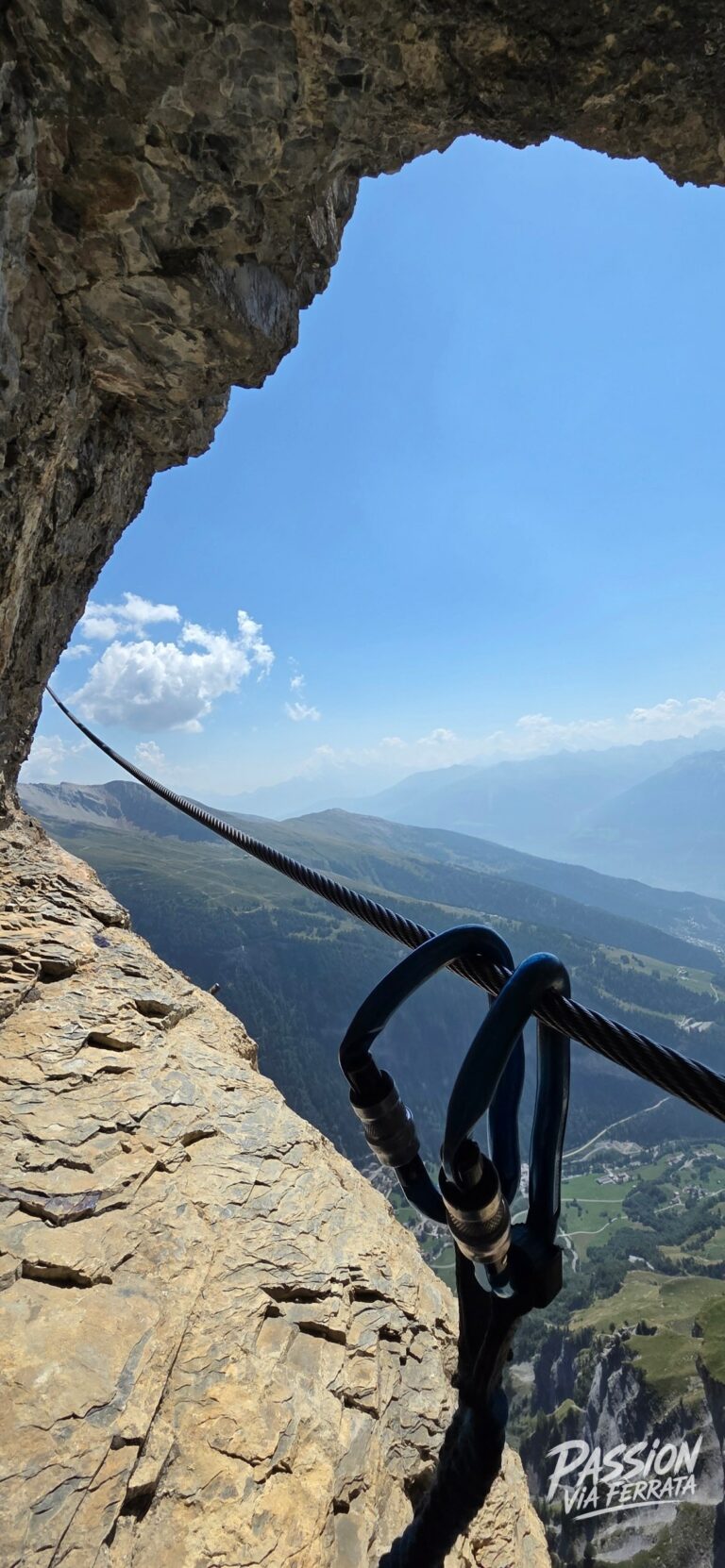 Les échelles au top beaucoup de gaz, très typé escalade. Elle vaut son niveau mais la vue est fantastique. Très physique tout de même.  À ne pas sous estimer