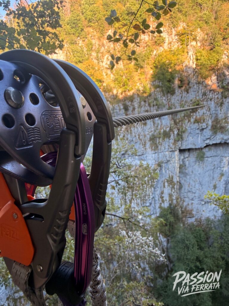 Photo de Via Ferrata de la Gorge du Cé – Mont Saxonnex