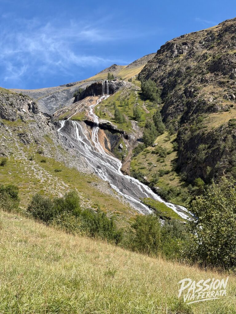Photo de Via Ferrata Le Voile de la Mariée – Cascade de la Pisse