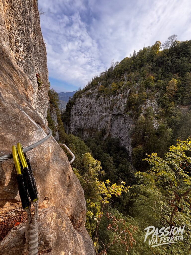Photo de Via Ferrata de la Gorge du Cé – Mont Saxonnex