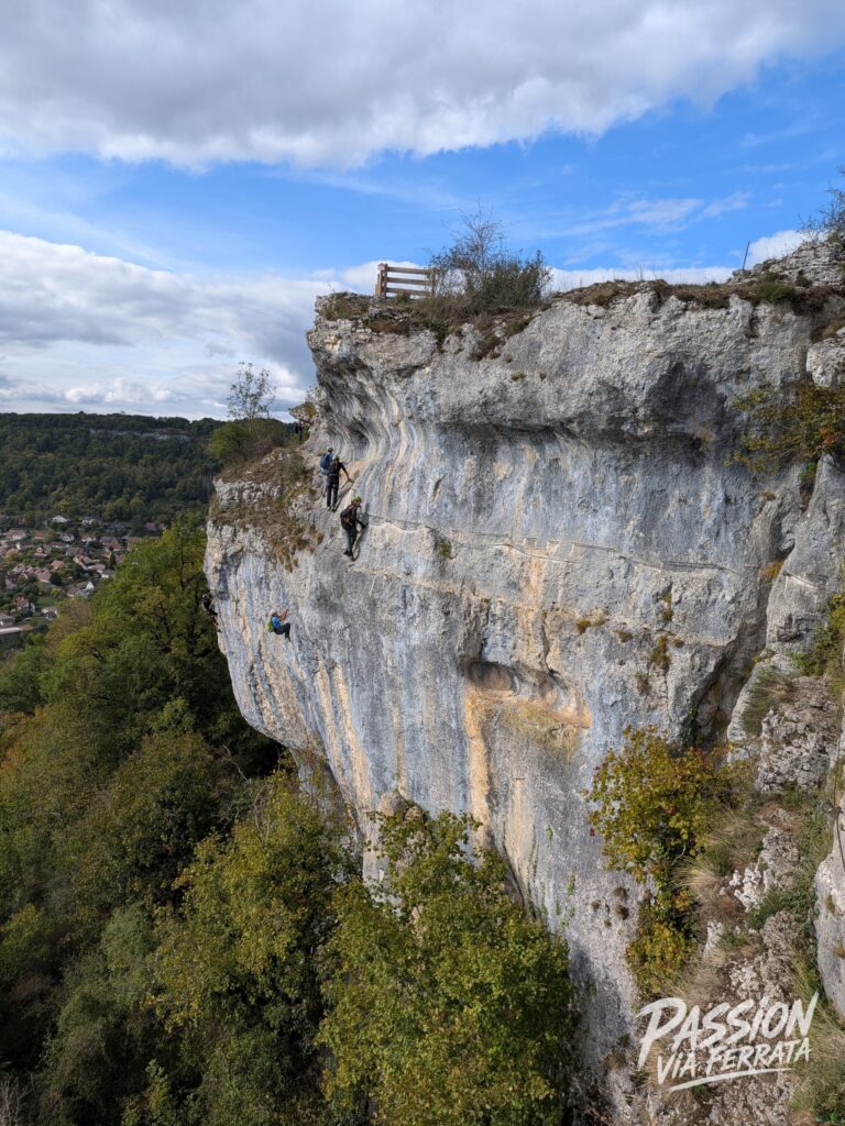 Photo de Via Ferrata La Roche du Mont
