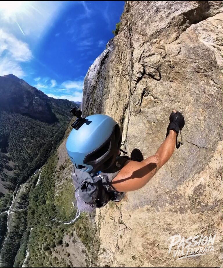 Photo de Via Ferrata Le Voile de la Mariée – Cascade de la Pisse