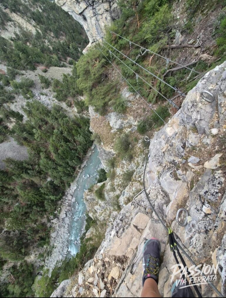 Photo de Via Ferrata du Diable (7 parcours)
